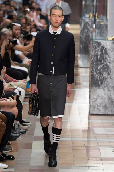 Look 37